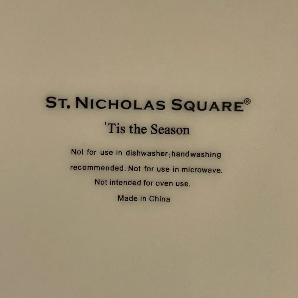 St Nicholas Square 'Tis the Season Set of 6 Christmas / Holdiay Salad Plates